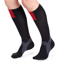 Alta calidad transpirable sudor absorbente fitness baloncesto rodilla alta compresión calcetines hombres